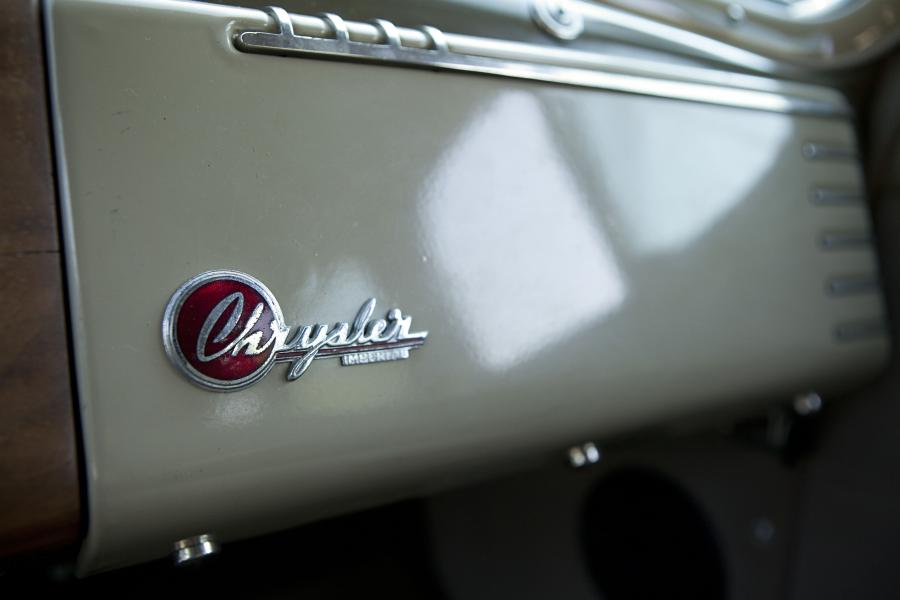  Chrysler Imperial Sedan 1939 года  (фото 8 из 17)